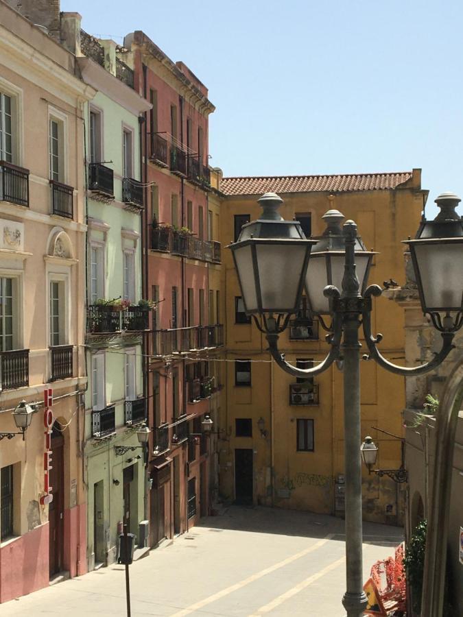 Casa Minu Santa Chiara Hotel Каляри Екстериор снимка