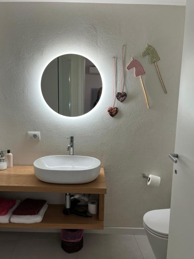 Casa Minu Santa Chiara Hotel Каляри Екстериор снимка